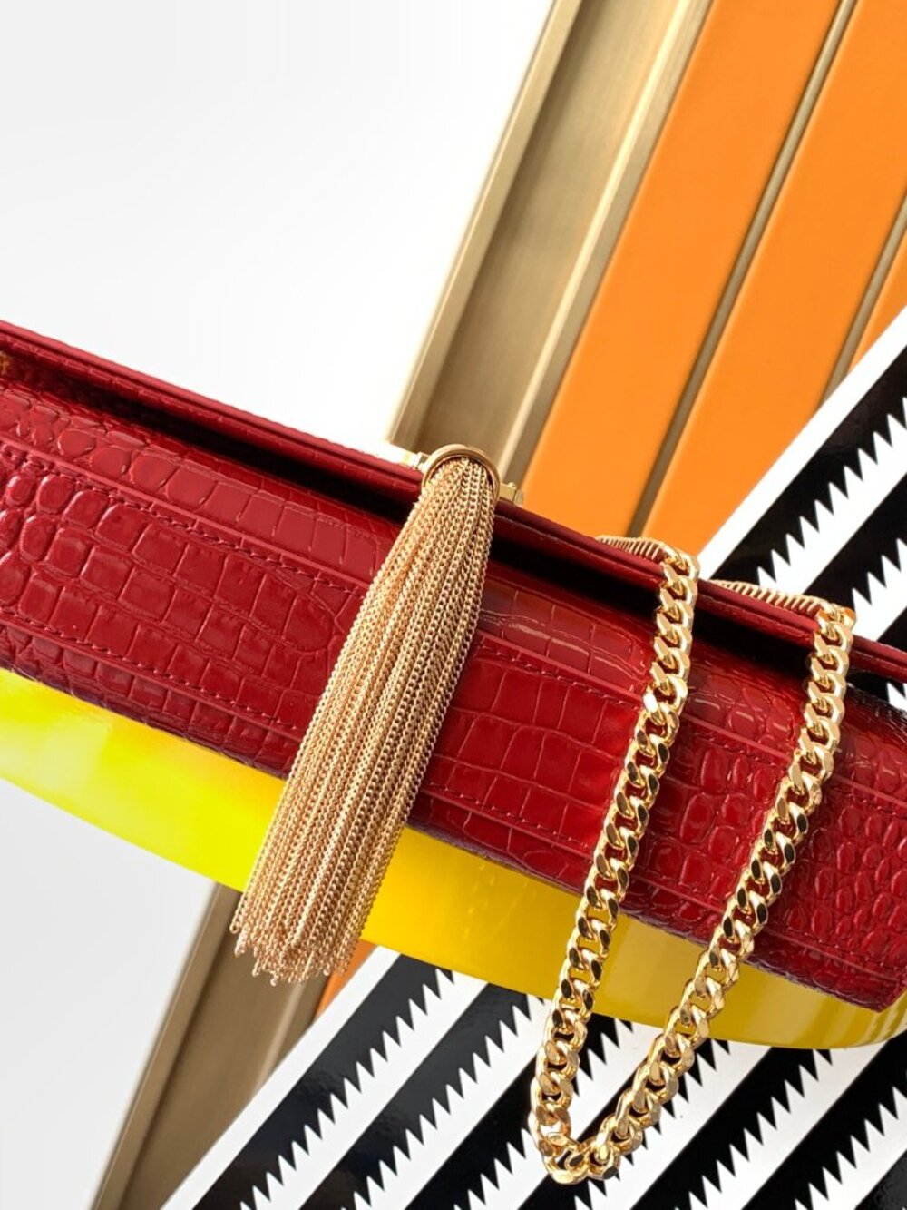 Yves Saint Laurent Red Shoulder Bag - Picture 5 of 8